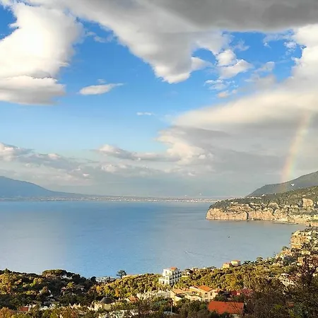 Bellavilla A فيلة