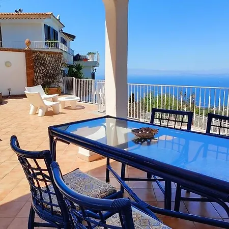 Bellavilla A Villa Sorrento
